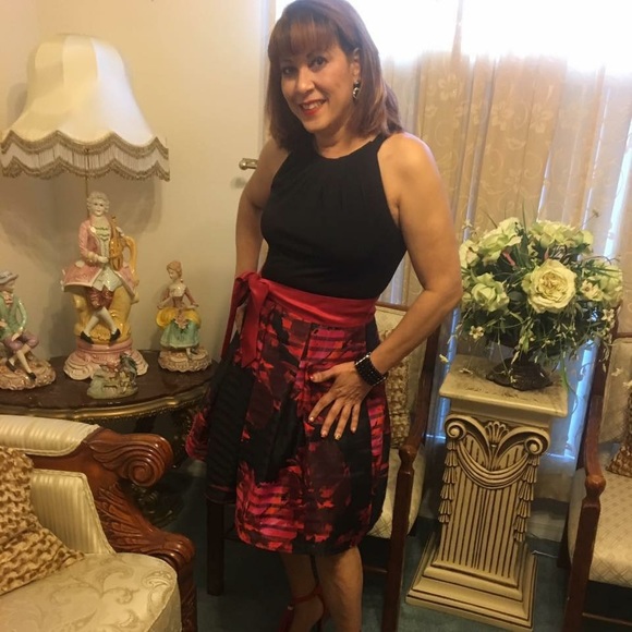 Beautiful 🥰Madison Leigh Dress!! - Picture 1 of 3